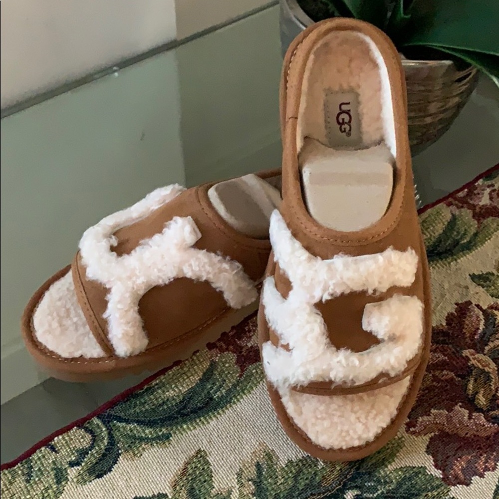 NEW UGG SLIDE CHESTNUT - Picture 2 of 8